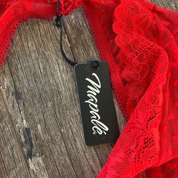 Brand new beautiful red teddy - Picture 2 of 4